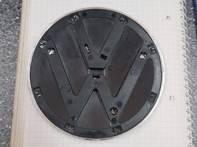 bontott VW TOURAN Hátsó Embléma