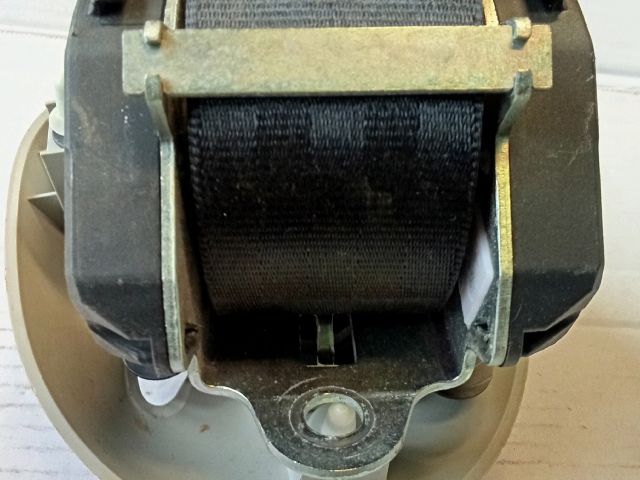 bontott VW TOURAN Hátsó középső Biztonsági Öv