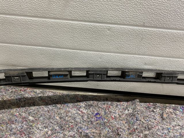 bontott VW TOURAN Hátsó középső Lökhárító Tartó (Műanyag)