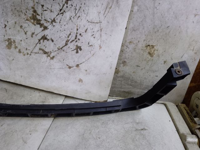 bontott VW TOURAN Hátsó középső Lökhárító Tartó (Műanyag)