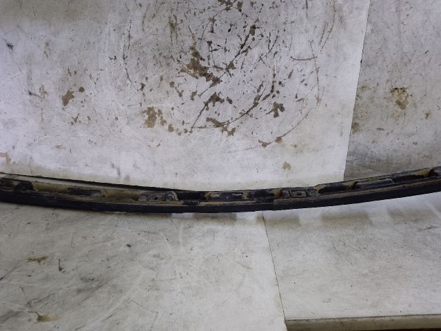 bontott VW TOURAN Hátsó középső Lökhárító Tartó (Műanyag)