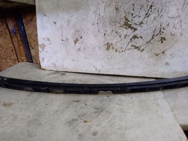 bontott VW TOURAN Hátsó középső Lökhárító Tartó (Műanyag)