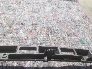 bontott VW TOURAN Hátsó középső Lökhárító Tartó (Műanyag)