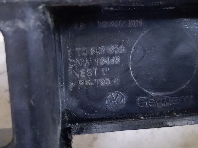 bontott VW TOURAN Hátsó középső Lökhárító Tartó (Műanyag)