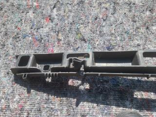 bontott VW TOURAN Hátsó középső Lökhárító Tartó (Műanyag)