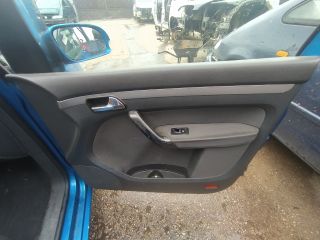 bontott VW TOURAN Hátsó középső Ülés