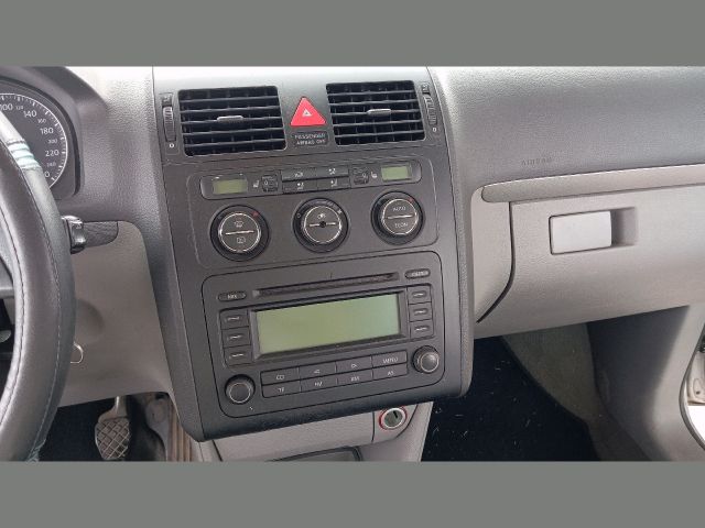 bontott VW TOURAN Hátsó középső Ülés