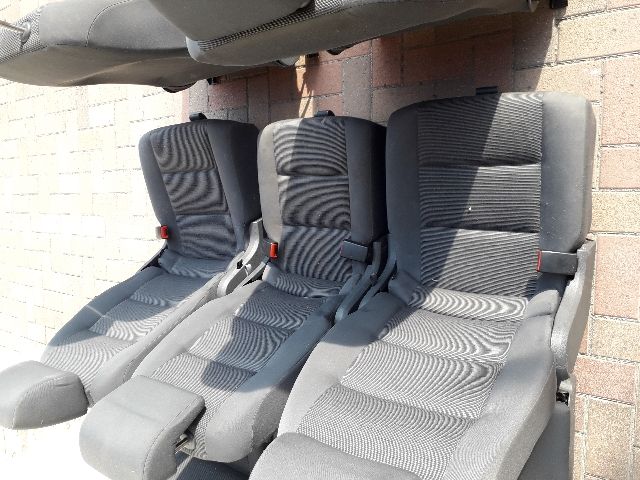 bontott VW TOURAN Hátsó középső Ülés