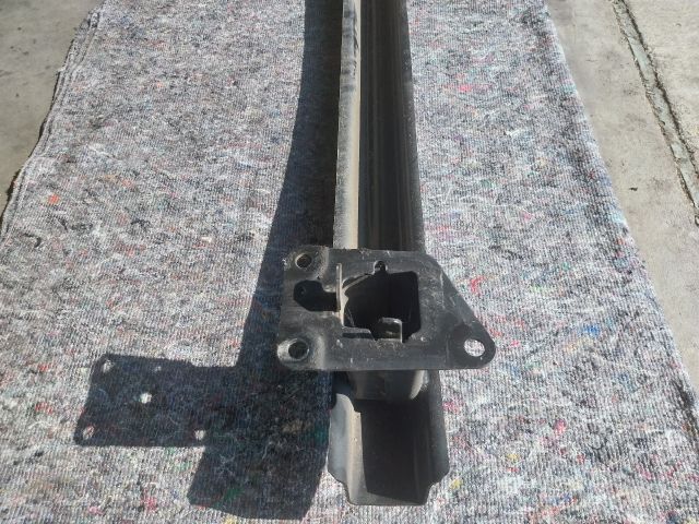 bontott VW TOURAN Hátsó Lökhárító Merevítő (Fém)