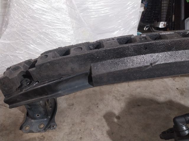 bontott VW TOURAN Hátsó Lökhárító Merevítő (Fém)