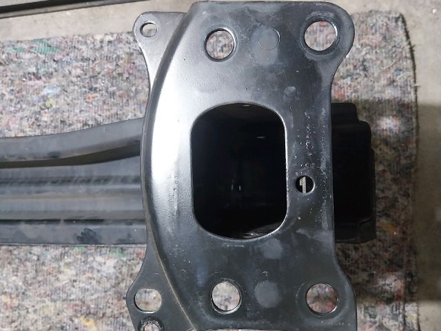 bontott VW TOURAN Hátsó Lökhárító Merevítő (Fém)