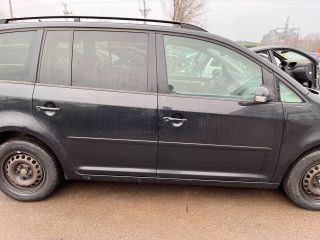 bontott VW TOURAN Hátsó Lökhárító (Részeivel)