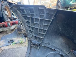 bontott VW TOURAN Hátsó Lökhárító (Részeivel)