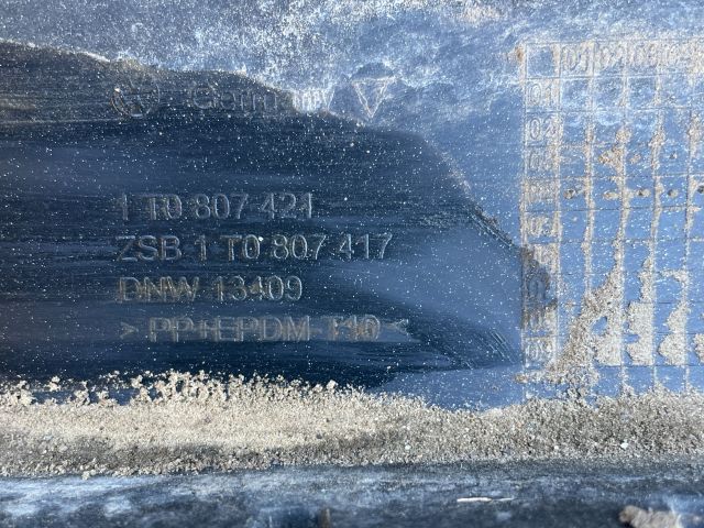 bontott VW TOURAN Hátsó Lökhárító (Üresen)