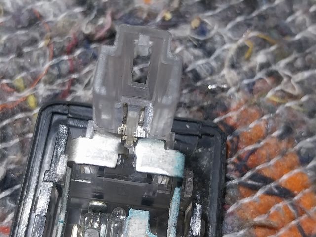 bontott VW TOURAN Hátsó Rendszámtábla Világítás