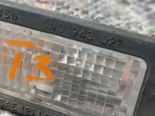 bontott VW TOURAN Hátsó Rendszámtábla Világítás