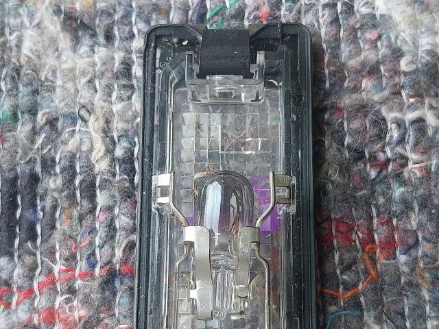 bontott VW TOURAN Hátsó Rendszámtábla Világítás