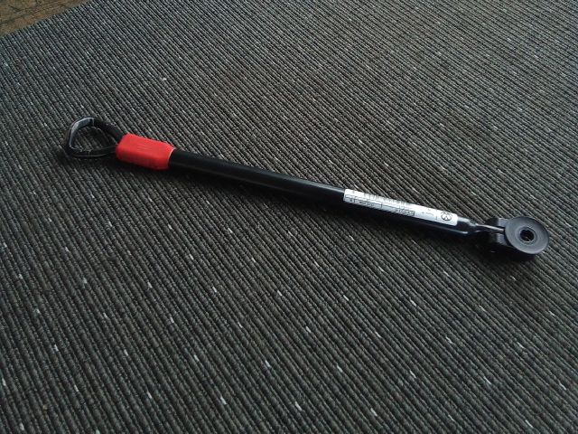 bontott VW TOURAN Hátsó Ülés Rögzítő