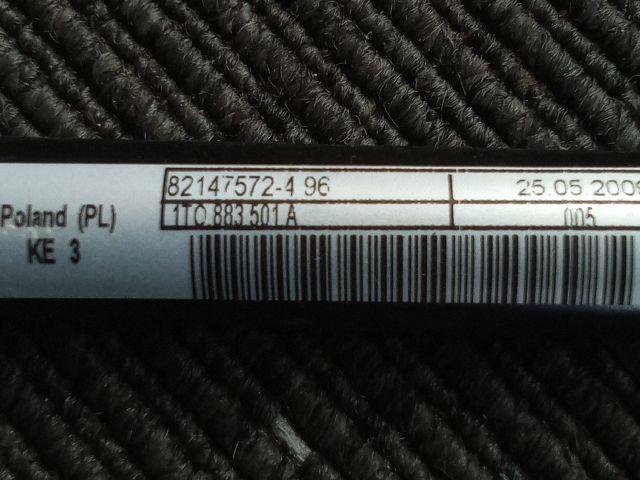 bontott VW TOURAN Hátsó Ülés Rögzítő