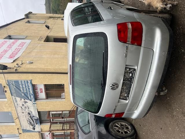 bontott VW TOURAN Hűtőrács