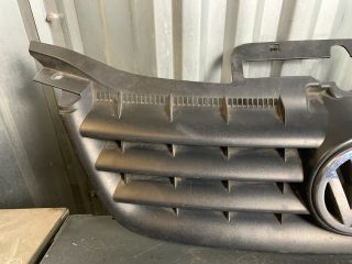 bontott VW TOURAN Hűtőrács