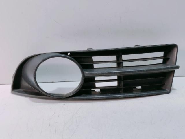 bontott VW TOURAN Hűtőrács