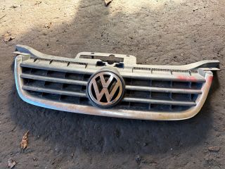 bontott VW TOURAN Hűtőrács