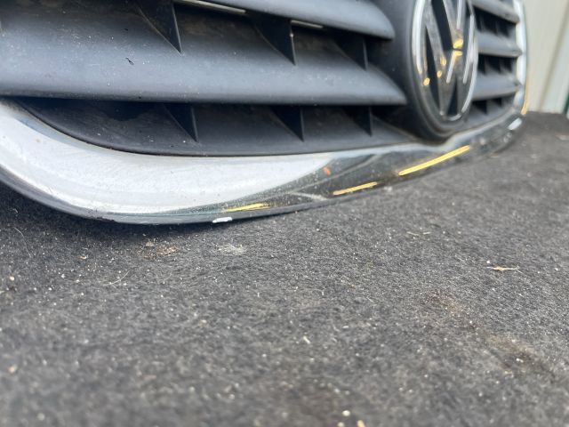 bontott VW TOURAN Hűtőrács