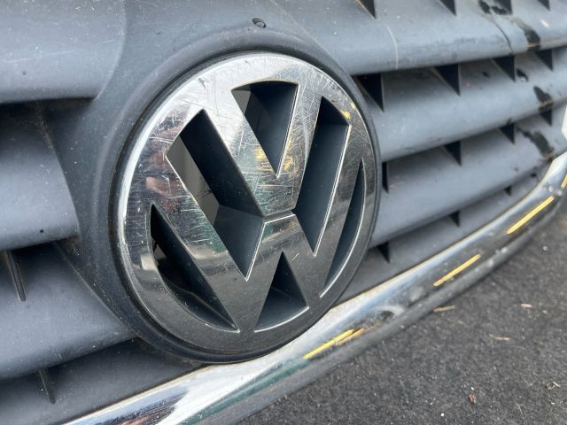 bontott VW TOURAN Hűtőrács