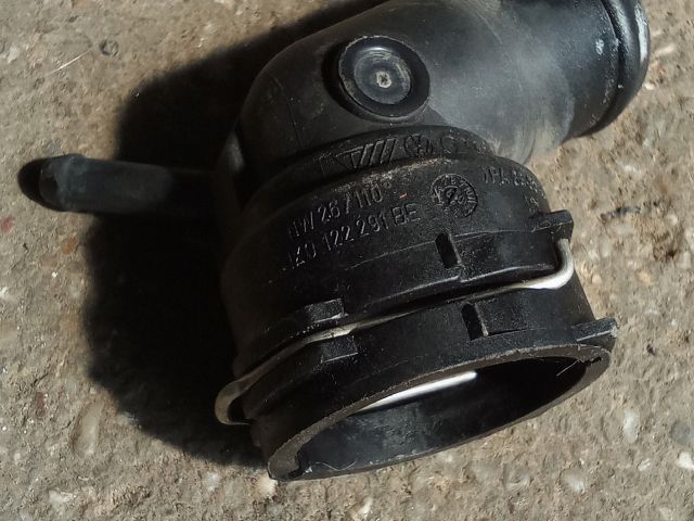 bontott VW TOURAN Hűtővíz Elosztó Cső