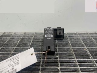 bontott VW TOURAN Izzító Relé