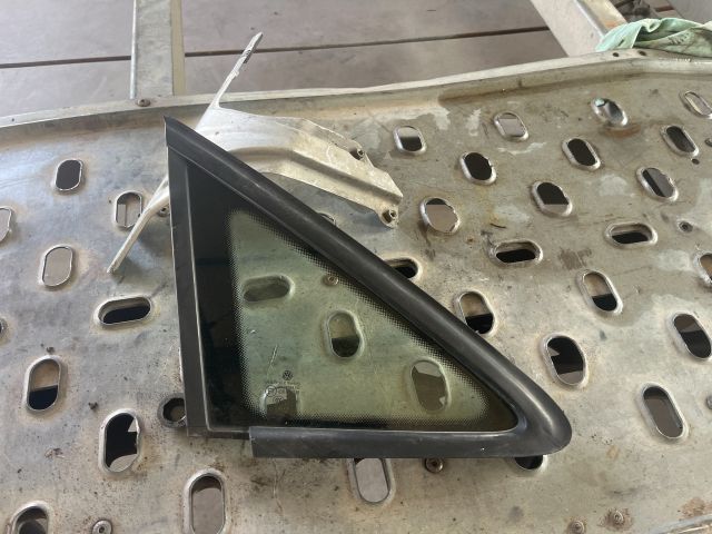 bontott VW TOURAN Jobb A Oszlop Oldalablak Üveg