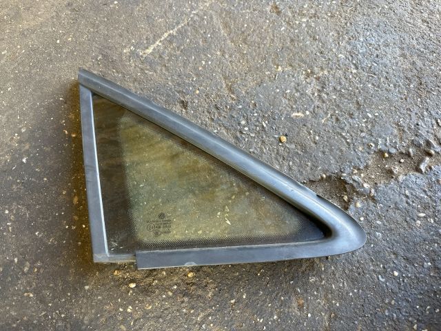 bontott VW TOURAN Jobb A Oszlop Oldalablak Üveg