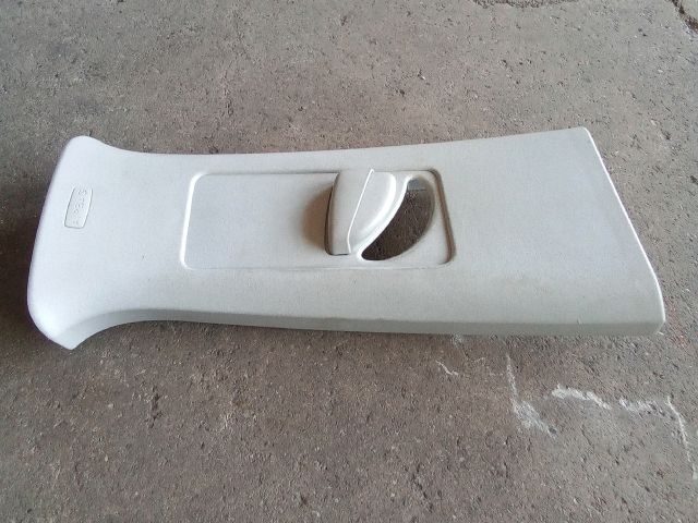 bontott VW TOURAN Jobb B Oszlop Burkolat