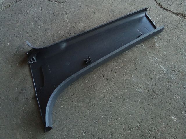 bontott VW TOURAN Jobb B Oszlop Burkolat