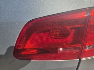 bontott VW TOURAN Jobb Belső Hátsó Lámpa
