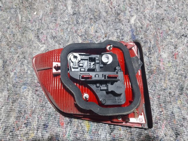 bontott VW TOURAN Jobb Belső Hátsó Lámpa