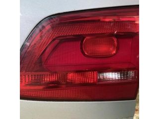 bontott VW TOURAN Jobb Belső Hátsó Lámpa