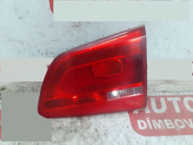 bontott VW TOURAN Jobb Belső Hátsó Lámpa