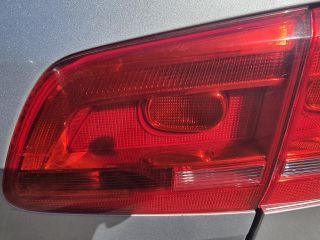 bontott VW TOURAN Jobb Belső Hátsó Lámpa