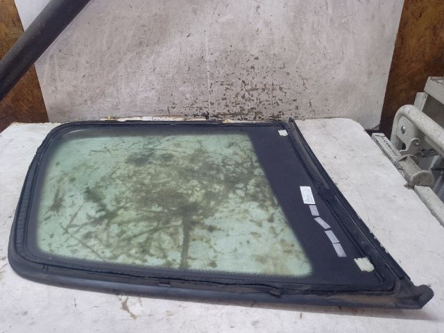 bontott VW TOURAN Jobb C Oszlop Oldalablak Üveg