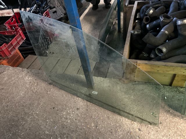 bontott VW TOURAN Jobb első Ablak