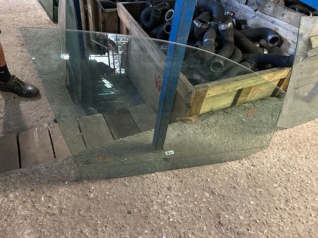 bontott VW TOURAN Jobb első Ablak