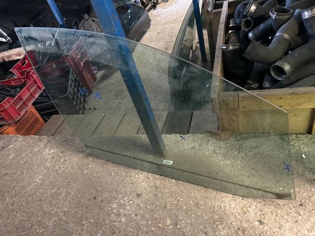 bontott VW TOURAN Jobb első Ablak