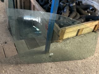 bontott VW TOURAN Jobb első Ablak