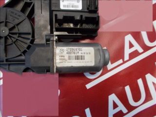 bontott VW TOURAN Jobb első Ablakemelő Motor