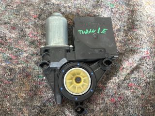 bontott VW TOURAN Jobb első Ablakemelő Motor