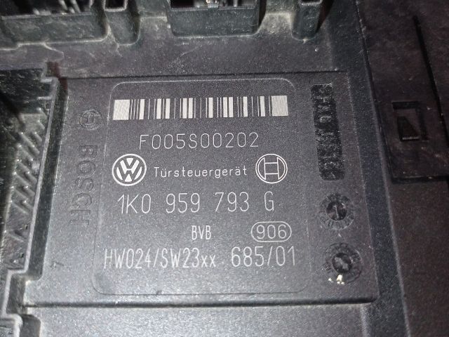 bontott VW TOURAN Jobb első Ablakemelő Motor