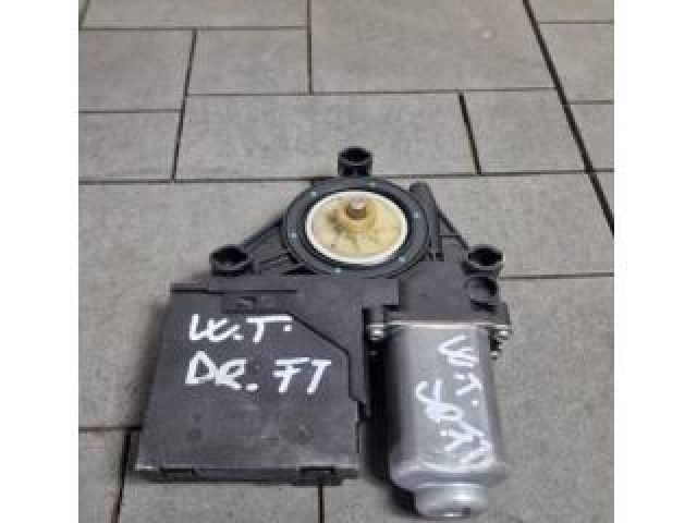 bontott VW TOURAN Jobb első Ablakemelő Motor