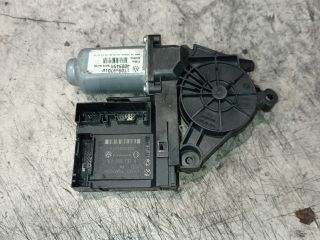 bontott VW TOURAN Jobb első Ablakemelő Motor